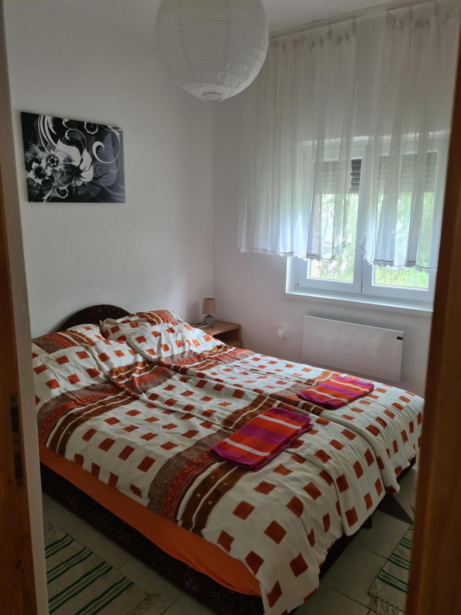 Zseki Apartman ไฮจ์ดุสโซบอสโล ภายนอก รูปภาพ
