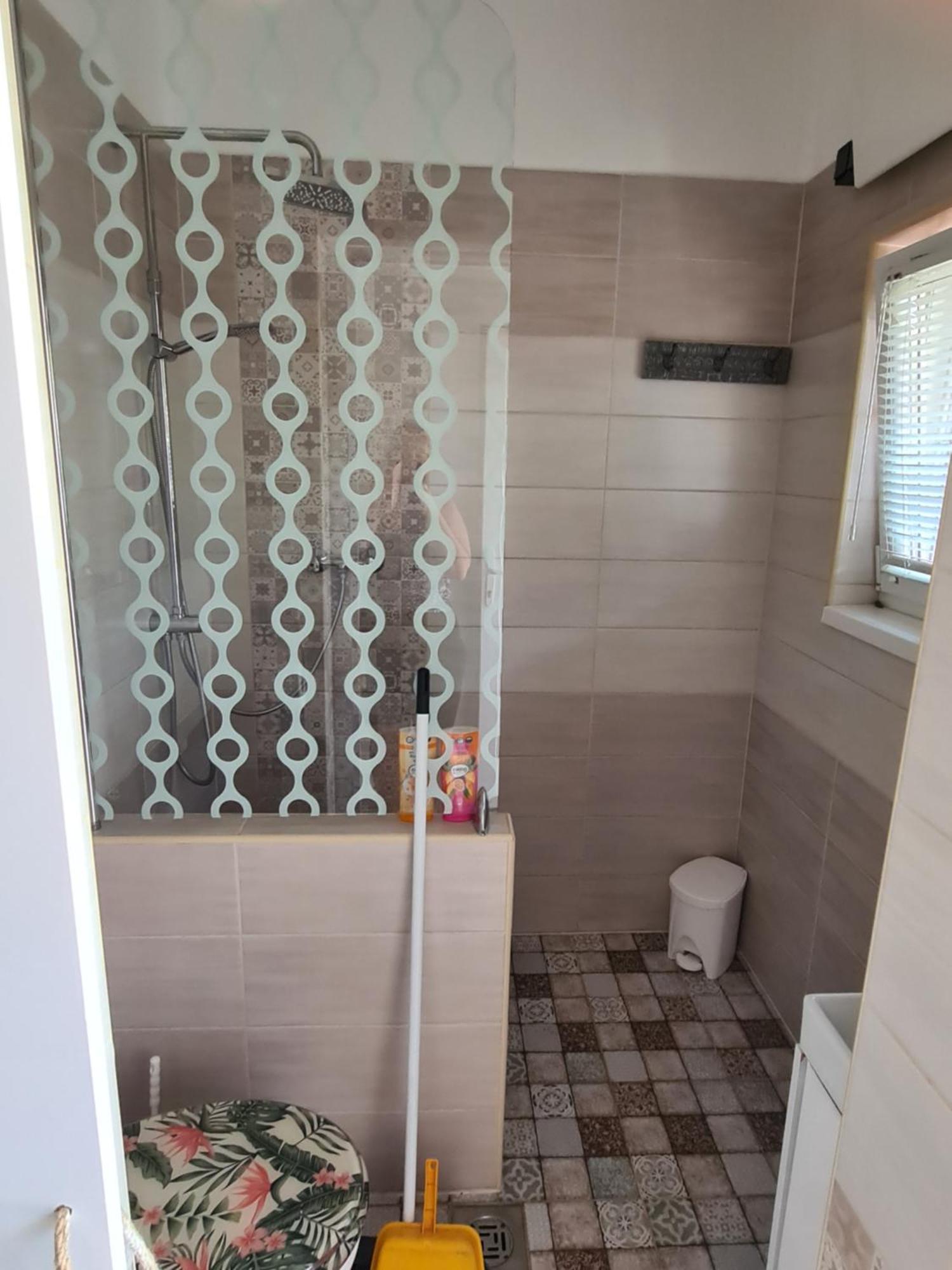 Zseki Apartman ไฮจ์ดุสโซบอสโล ภายนอก รูปภาพ