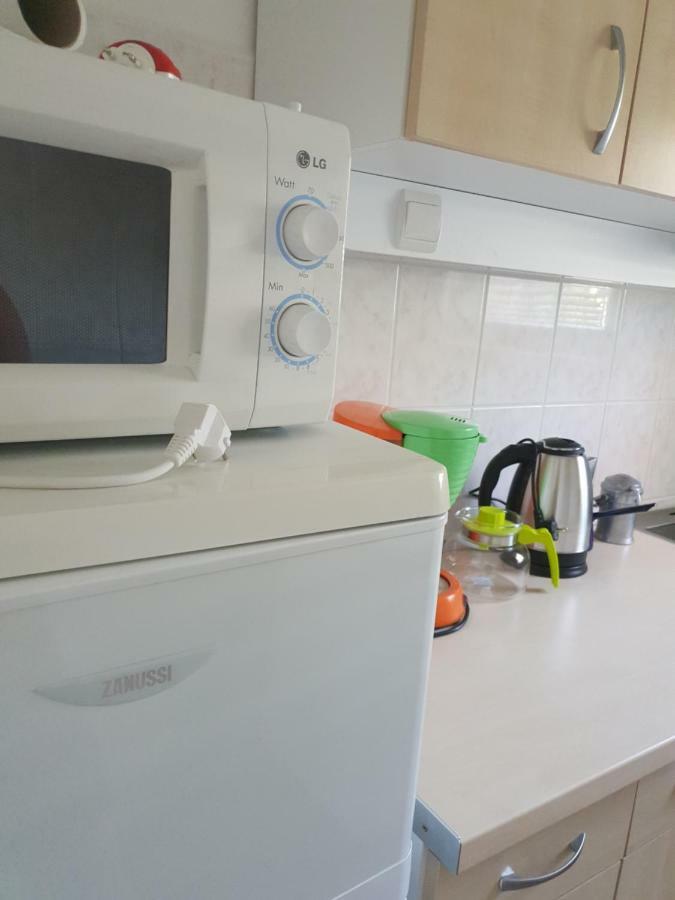 Zseki Apartman ไฮจ์ดุสโซบอสโล ภายนอก รูปภาพ